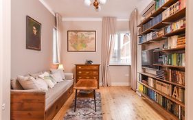 Chez Marie - Cozy One-Bedroom With Balcony By Flat Mаnager